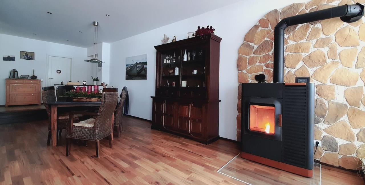 Ferienwohnung Aroma Moselblick بورجين المظهر الخارجي الصورة
